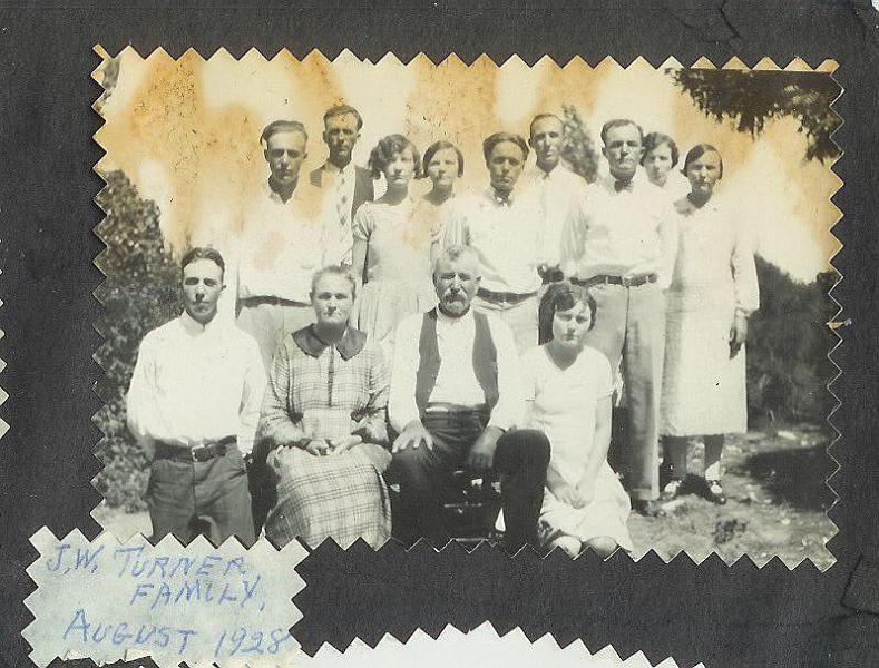 JW Turner Fam Aug 1928.jpg